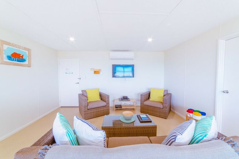 Hotel Mackerel Islands