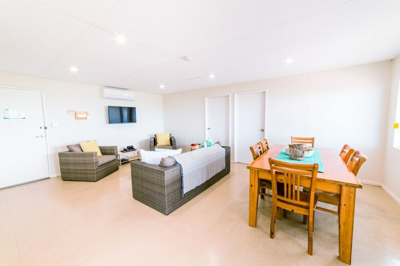 Hotel Mackerel Islands