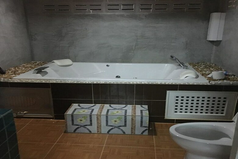 Hotel Ashaley Resort