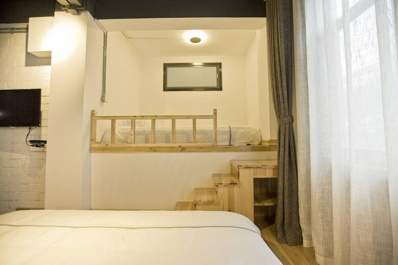 Bed & Breakfast Zero Five One Seven Inn