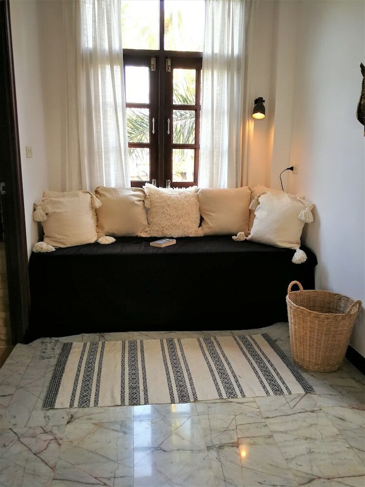 Amintra 5 Villa