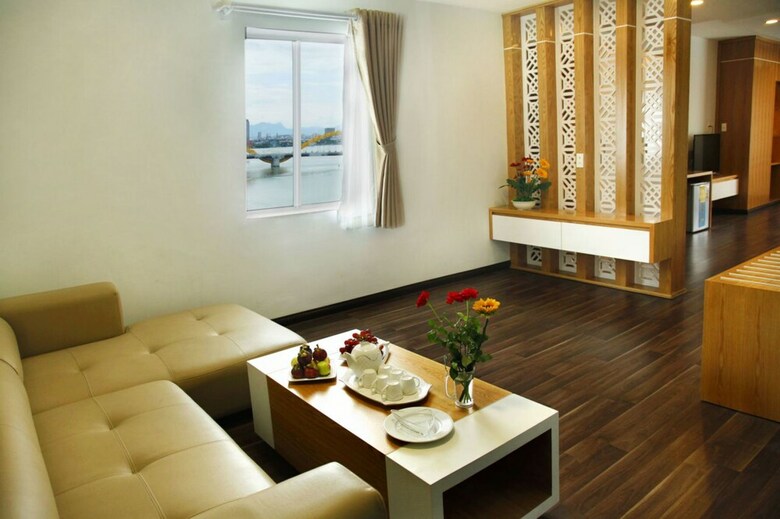 Legacy Hotel