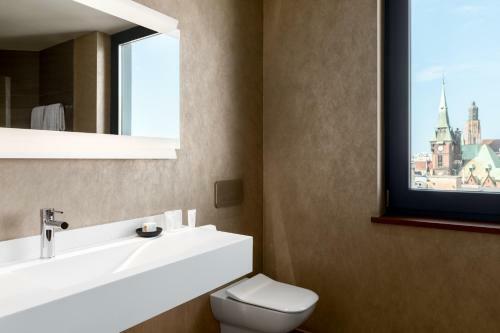 AC Hotel By Marriott Wroclaw