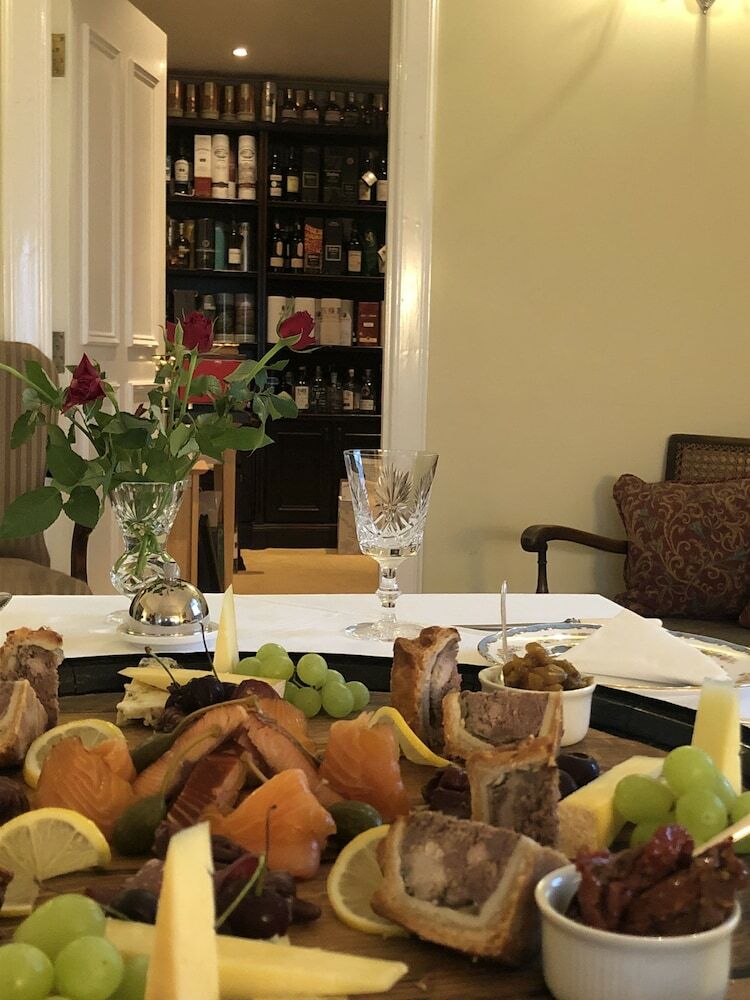 Hotel Glenegedale House