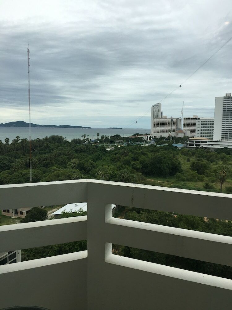 Jomtien Condotel - 9279 By Axiom