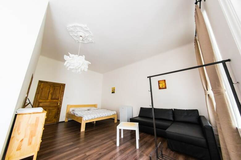 Freedom Rooms And Apartments