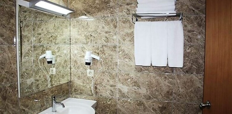 Emin Kocak Hotel