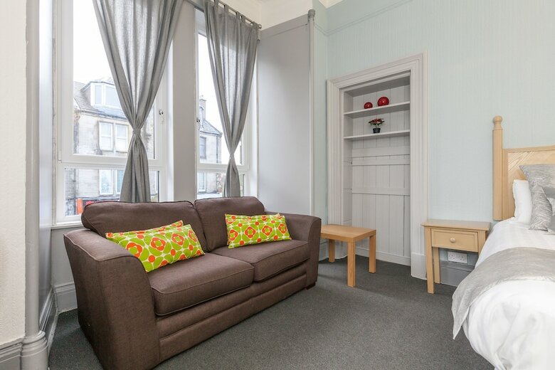 Hotel Oakshaw Guesthouse - Glasgow Airport