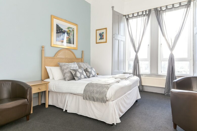 Hotel Oakshaw Guesthouse - Glasgow Airport