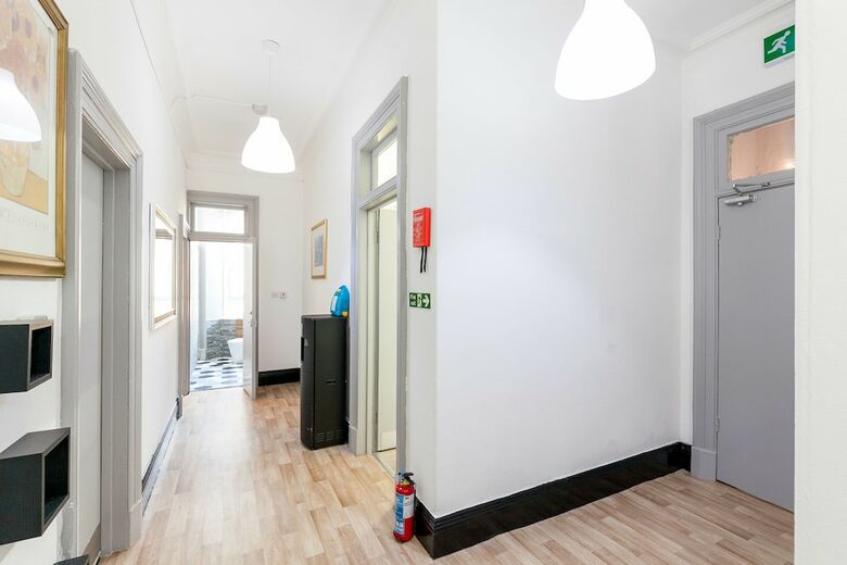 Hotel Oakshaw Guesthouse - Glasgow Airport