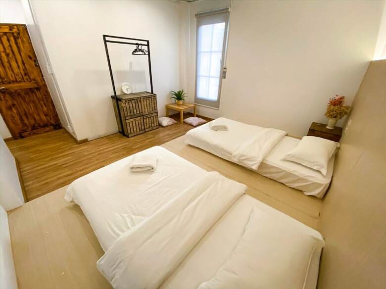 Hostal Bed To Bangkok