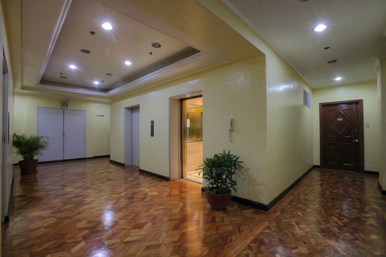 Aparthotel Bsa Tower Serviced Residences