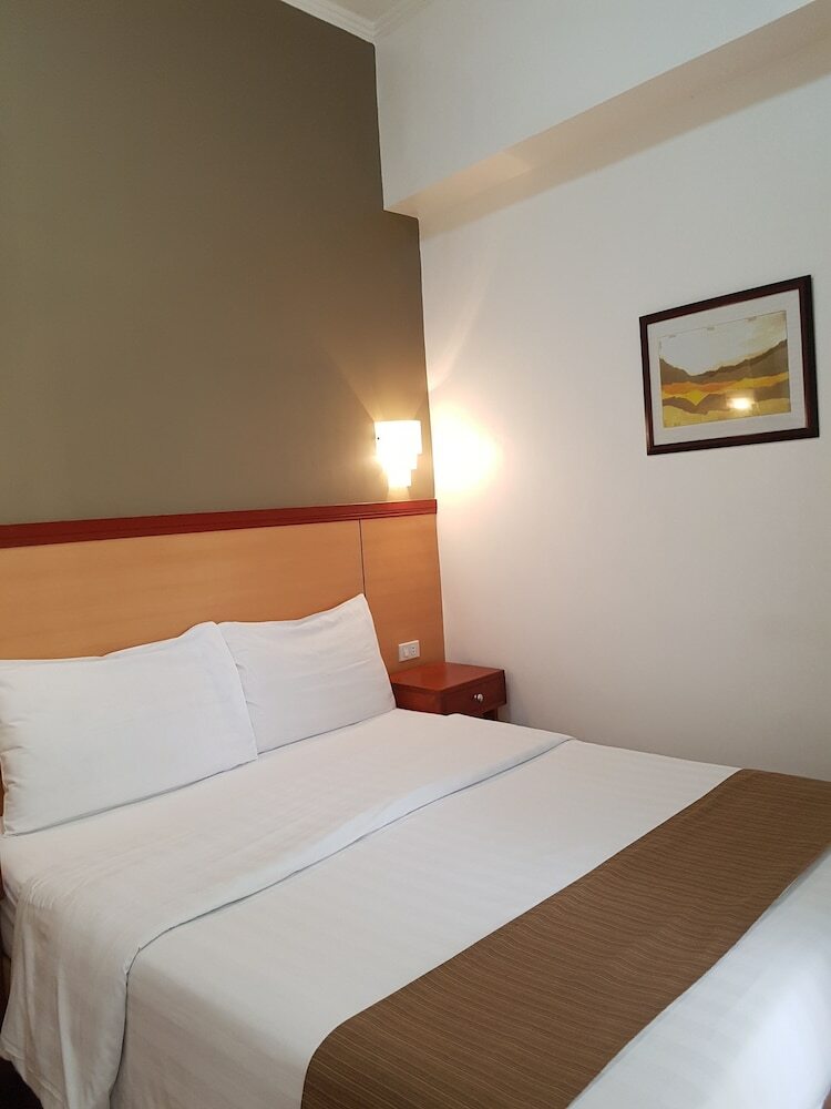 Aparthotel Bsa Tower Serviced Residences