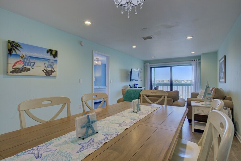 Anna Maria Island Retreat 2br Condo