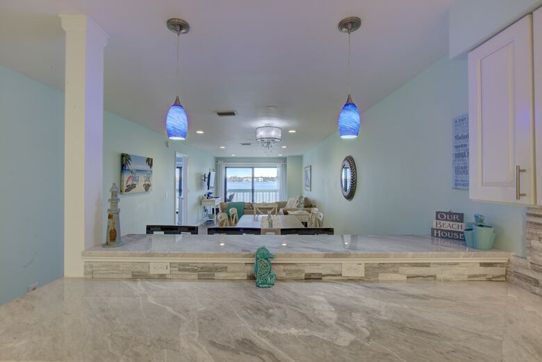 Anna Maria Island Retreat 2br Condo