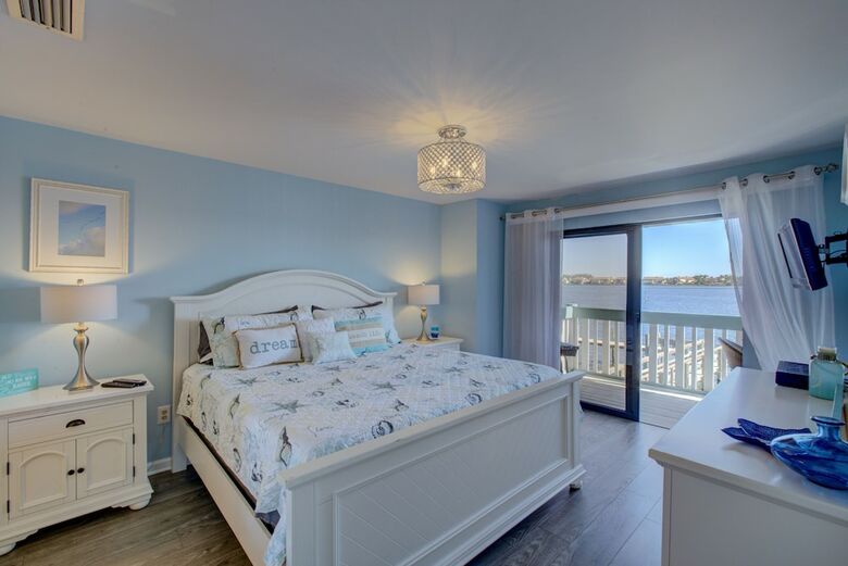 Anna Maria Island Retreat 2br Condo