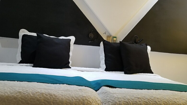 Hotel Dluxe & Suites