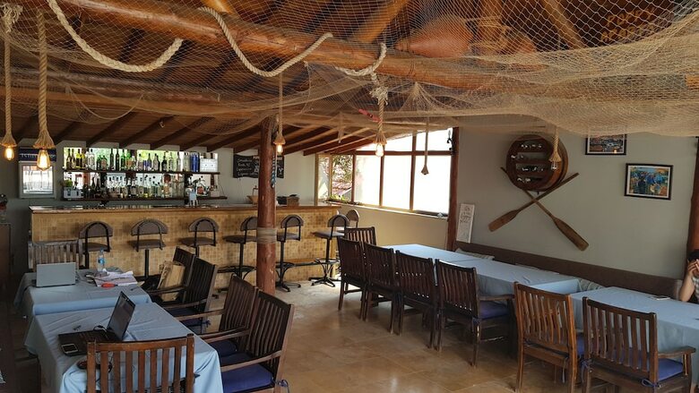 Poppy Apart Hotel