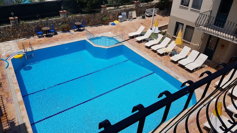 Poppy Apart Hotel