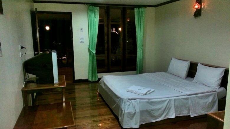 Hotel Bankitsada Homestay
