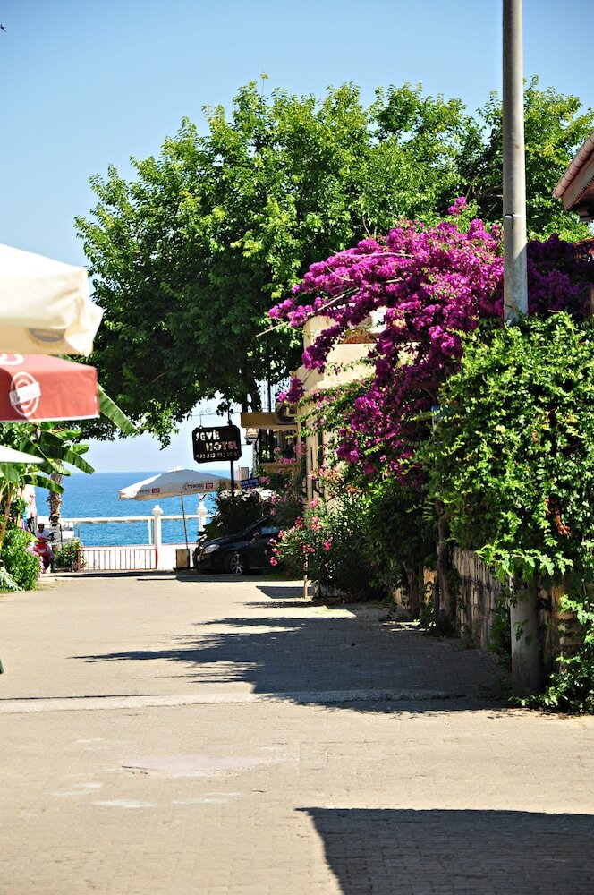 Sevil Hotel