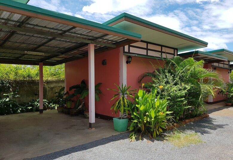 Hotel Pakavadee Resort