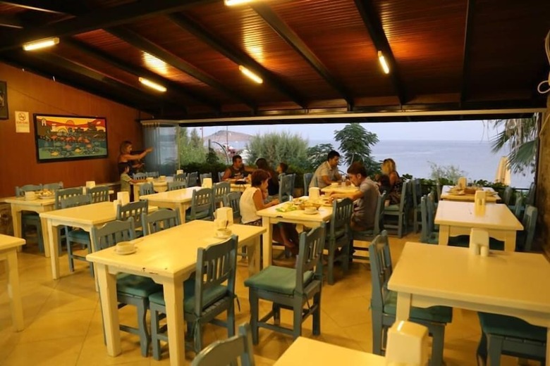 Manolya Hotel
