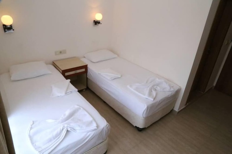 Manolya Hotel