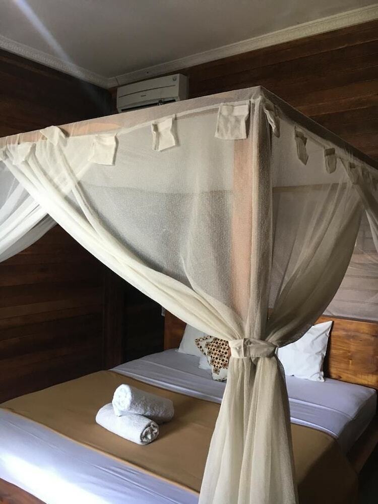 Hotel Linda Beach Resort