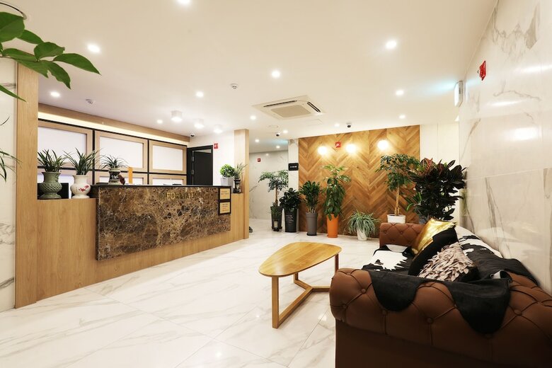 Sm Boutique Hotel
