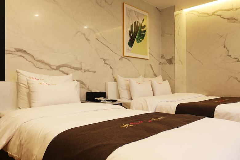 Sm Boutique Hotel