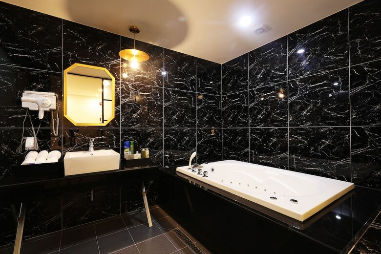 Sm Boutique Hotel