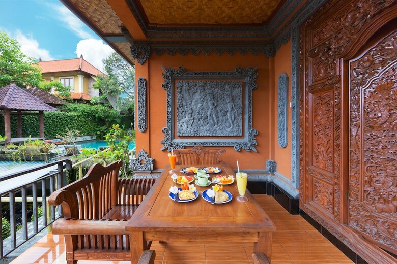Bed & Breakfast Sayong House