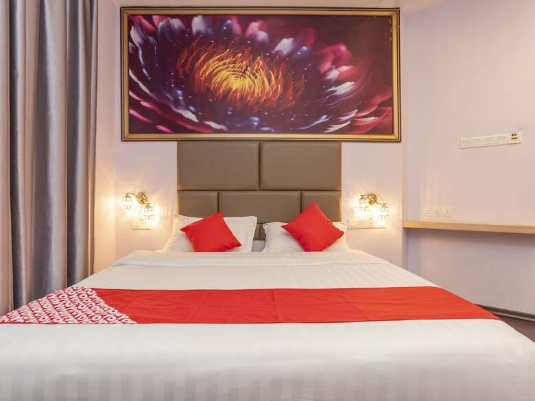 Oyo 89423 Zenz Hotel