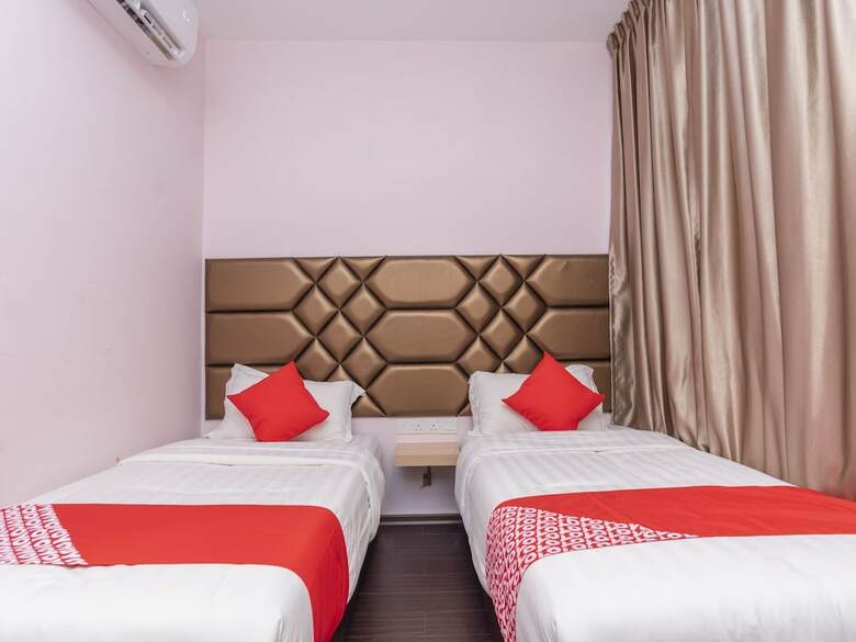 Oyo 89423 Zenz Hotel
