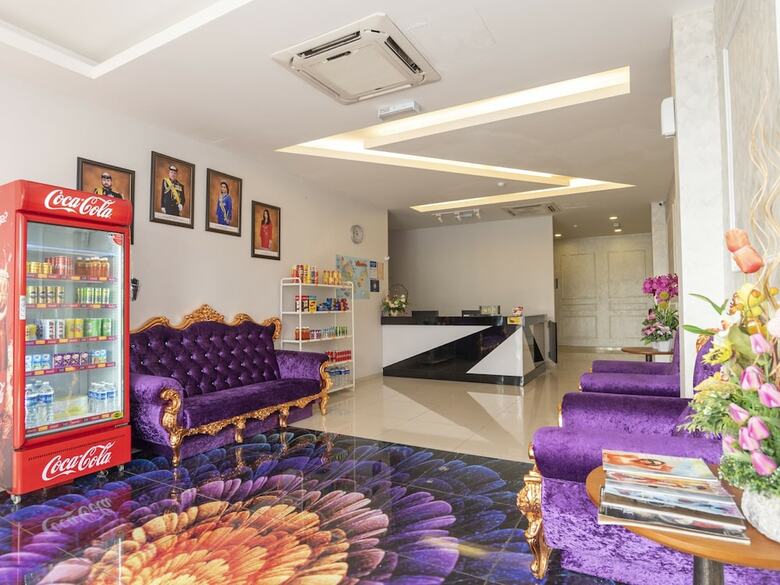 Oyo 89423 Zenz Hotel