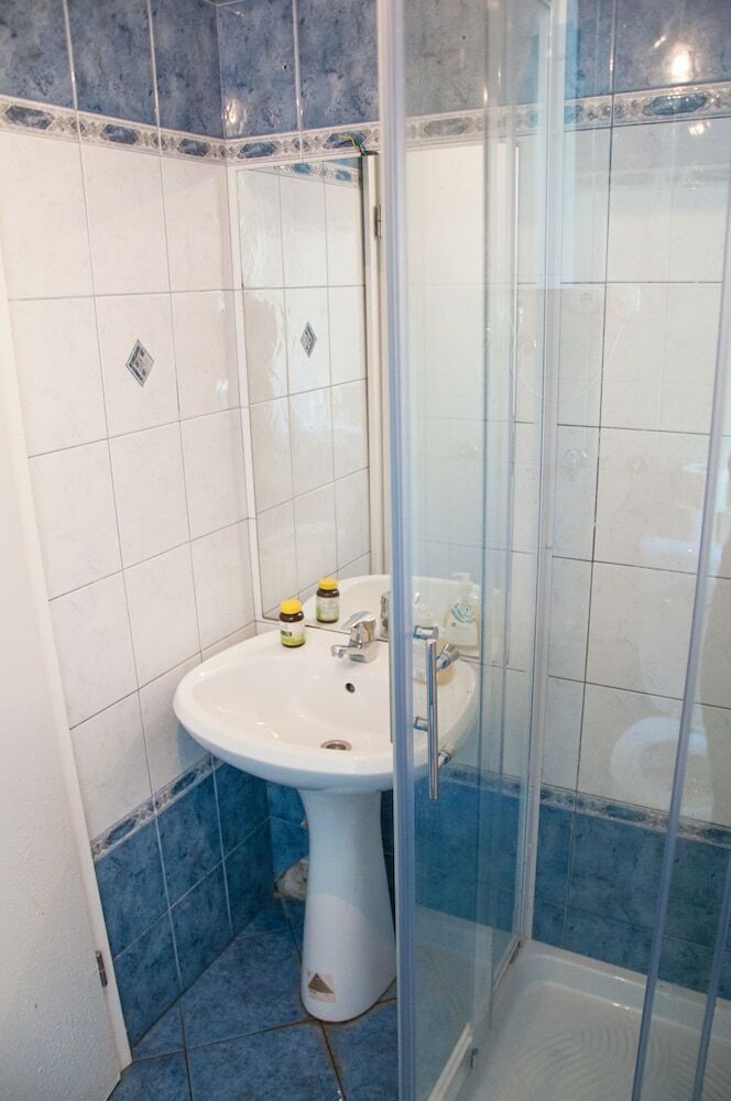 Hostal Simbol Rooms