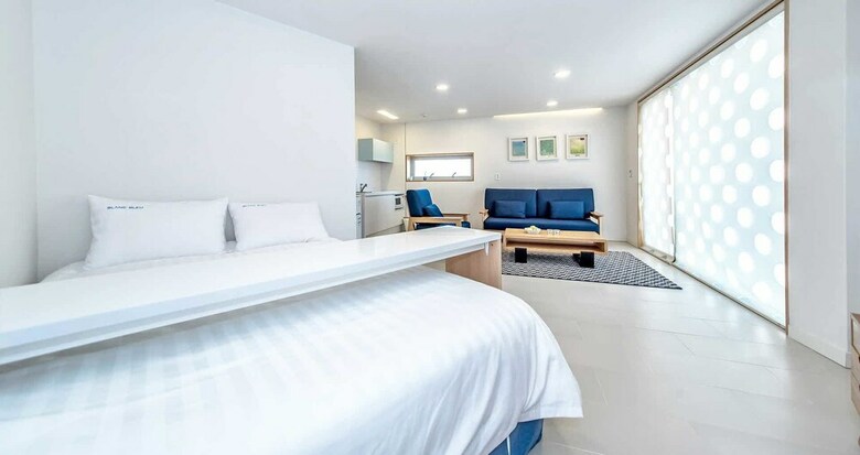 Blanc Bleu Pension
