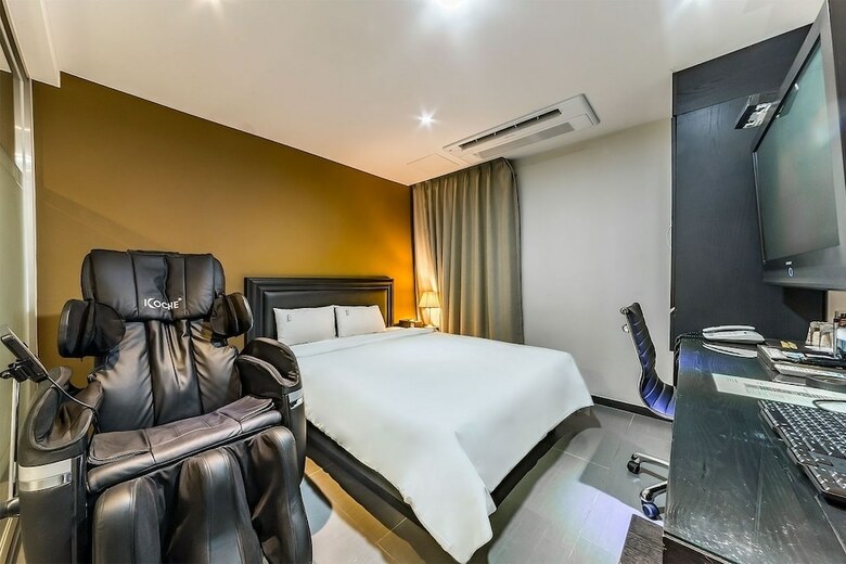 Line Hotel Suwon