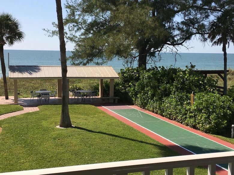 Turtle Crawl Inn