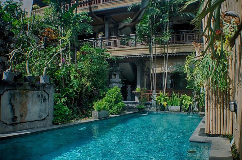 Hotel Rumah Roda