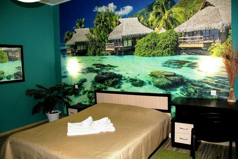 Hostal Oasis Hotel