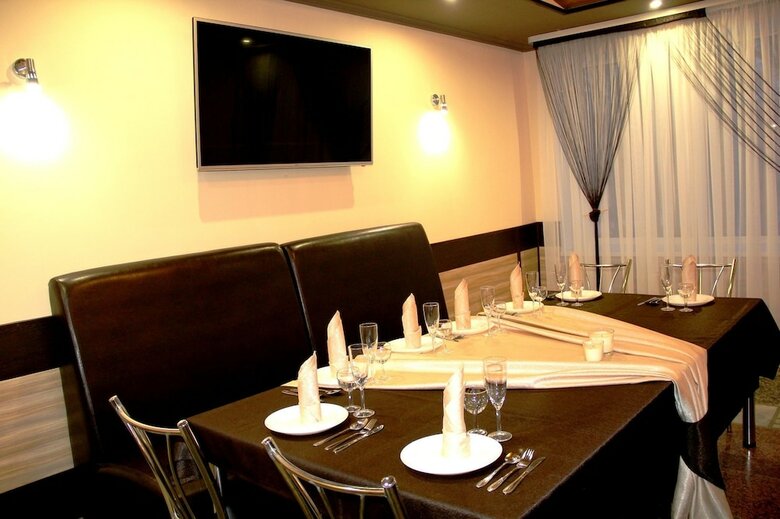 Hostal Oasis Hotel