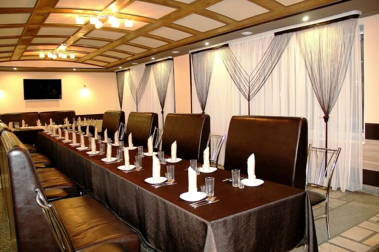 Hostal Oasis Hotel