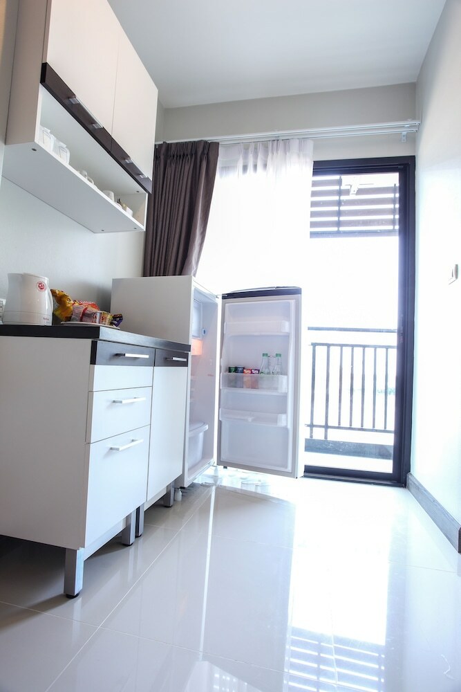Hotel Romyen Garden Place