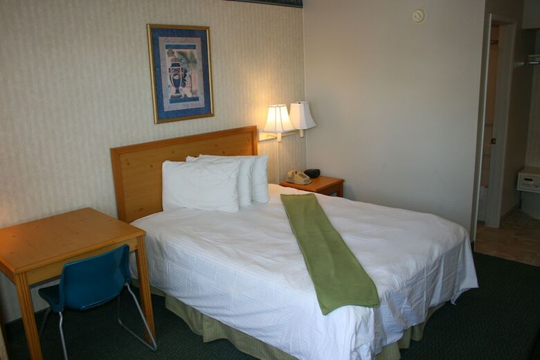Motel Bay Inn And Suites At Seaworld