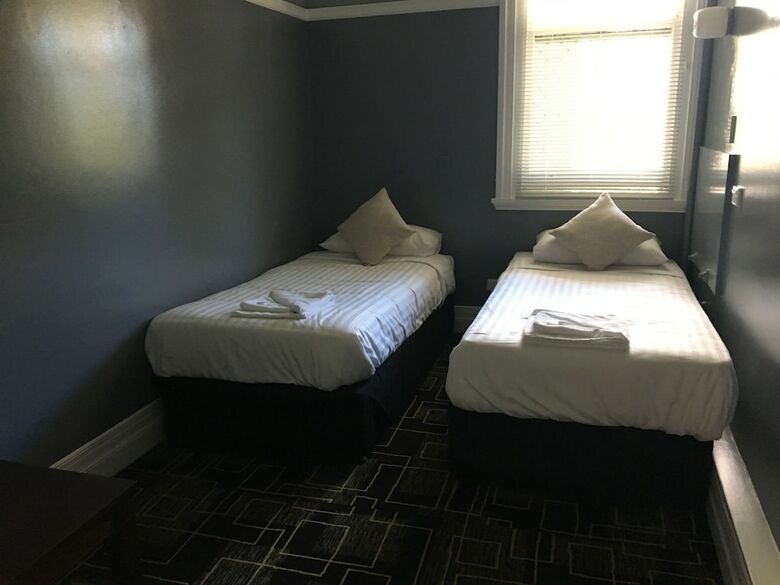 Swansea Hotel