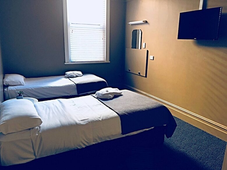 Swansea Hotel