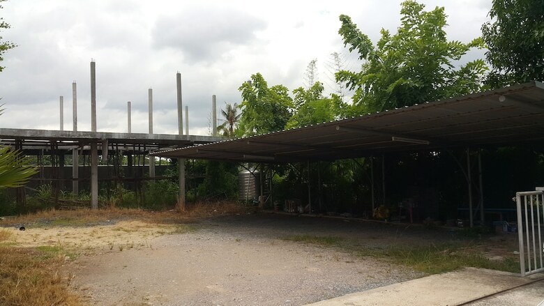Hotel Ruenthai Rimnam Resort Suratthani