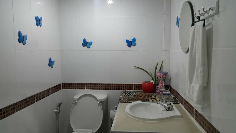 Hotel Ruenthai Rimnam Resort Suratthani